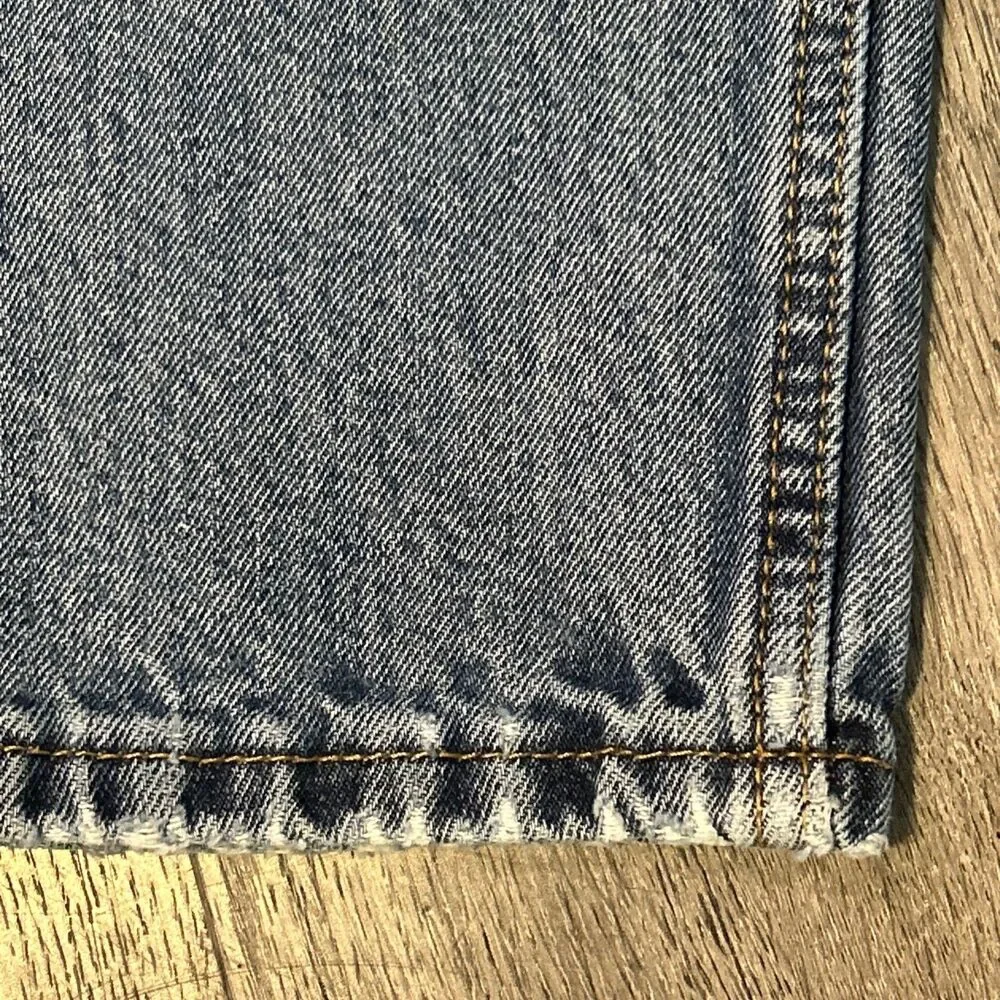 Levi’s 505 30x29 Light Wash Jean